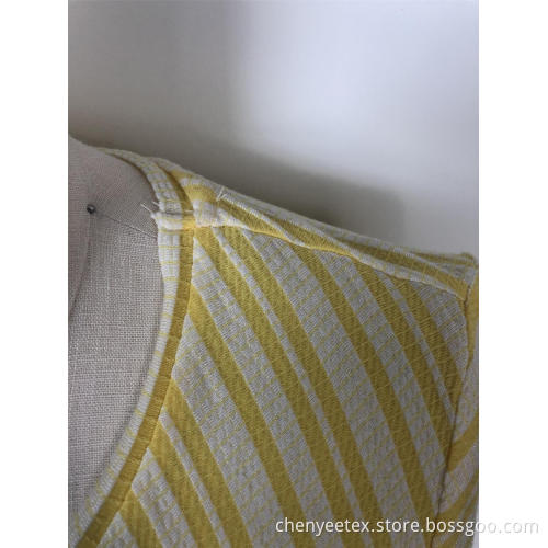 Twill stitching a short-sleeved dress